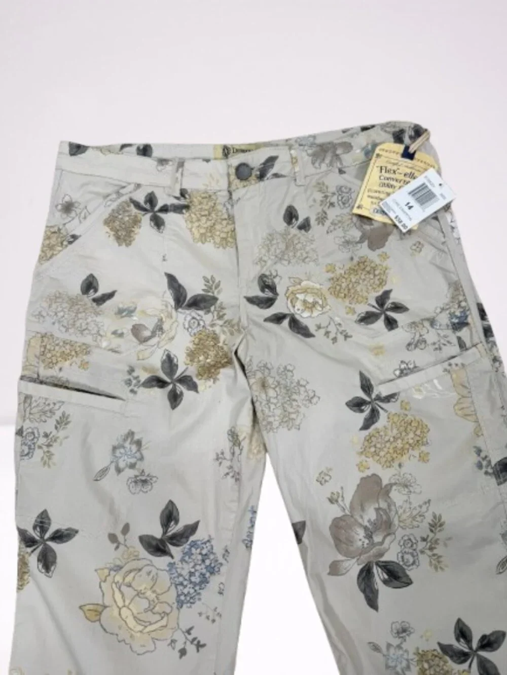 Democracy NWT Cotton Blend Floral Cargo Pants Rolled Cuff Size 14 - Picture 2 of 9